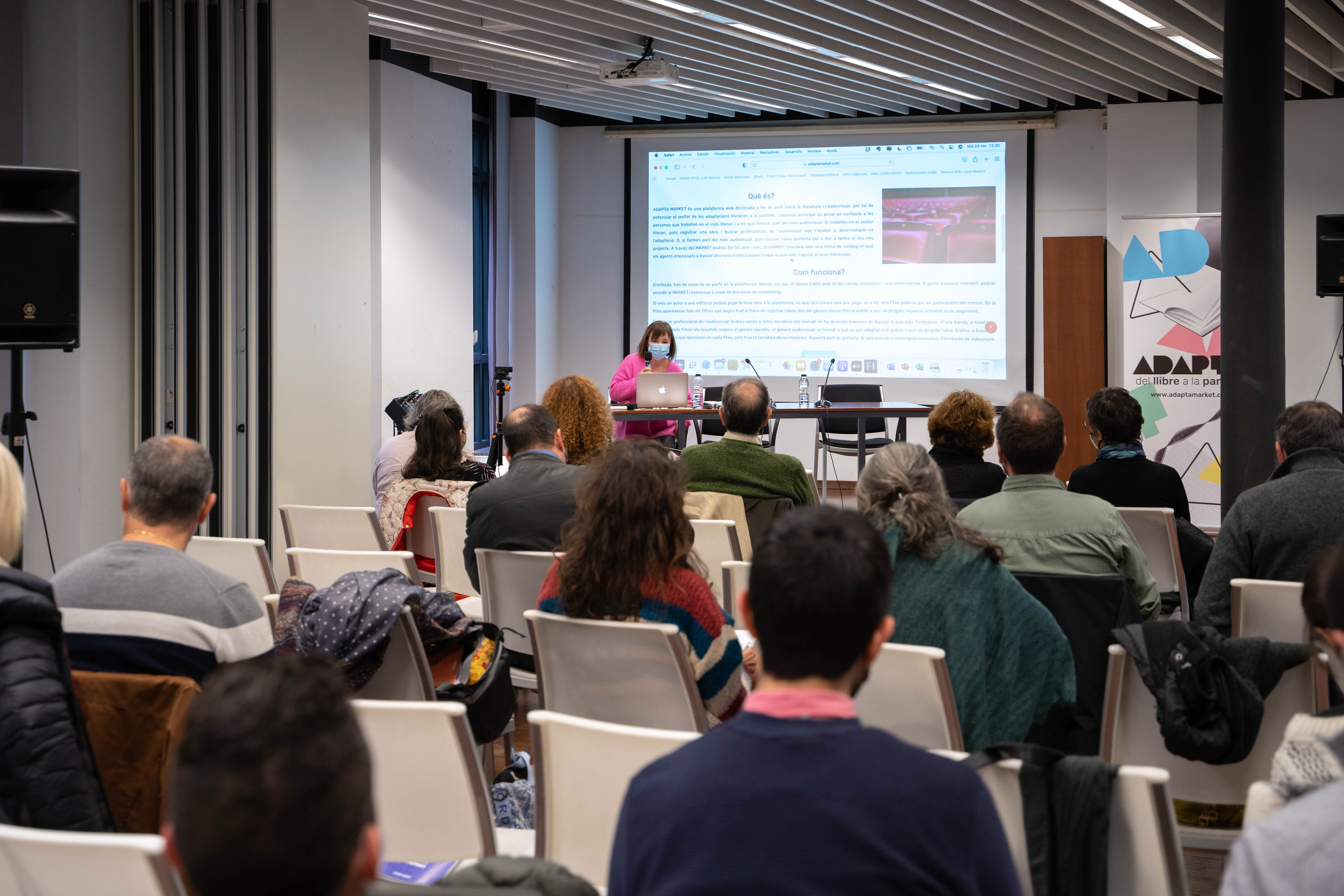 La segunda edición de la Jornada Adapta Literary Market ha reunido a más de 30 profesionales del audiovisual y del mundo editorial